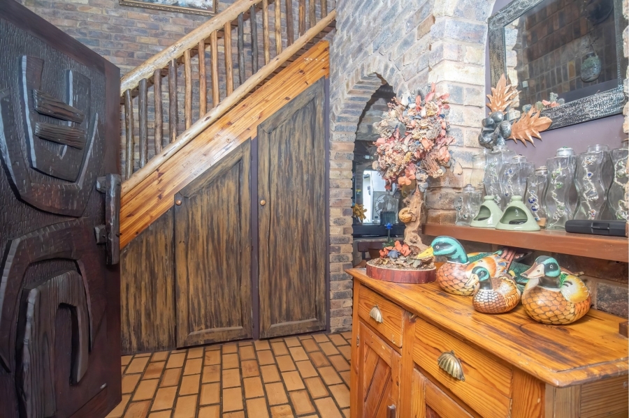 3 Bedroom Property for Sale in Meerhof North West